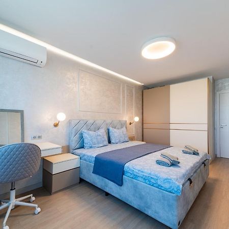 Sky Symphony Apartment Varna Exterior photo