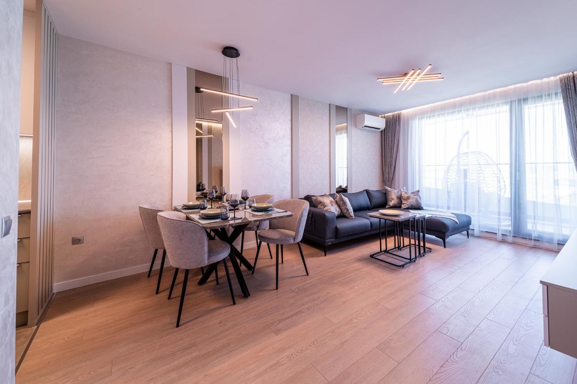 Sky Symphony Apartment Varna Exterior photo