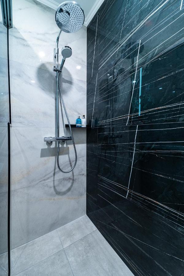 Sky Symphony Apartment Varna Exterior photo
